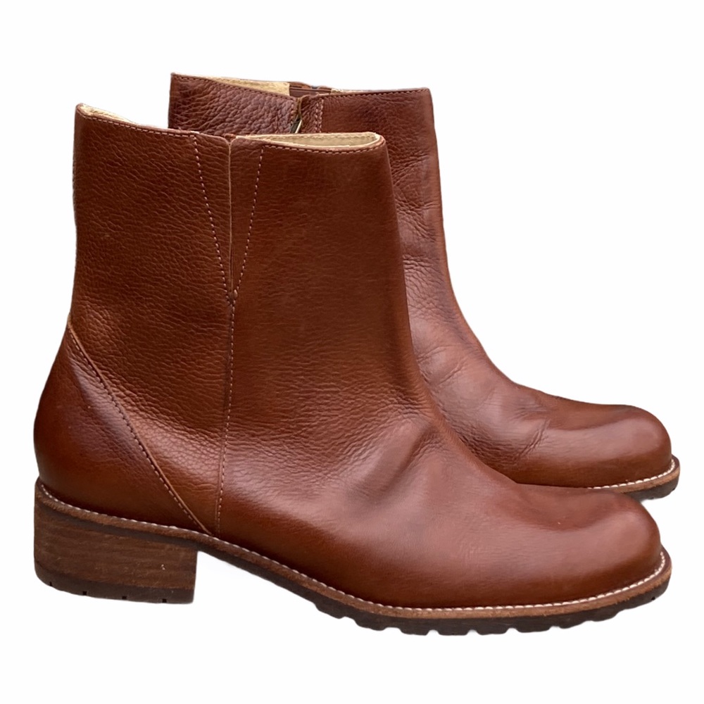 L.L. Bean Women’s Brown Leather Ankle Boots 10W